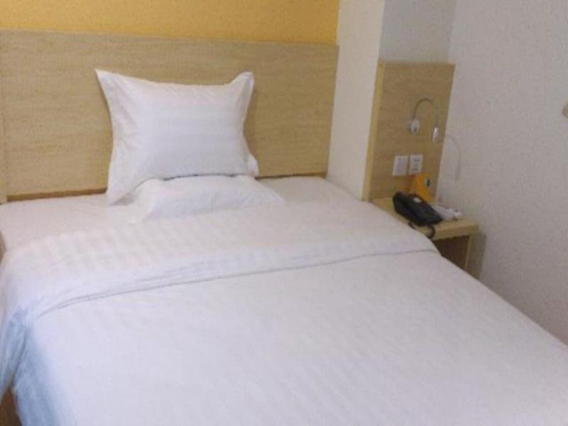 7Days Inn Shantou Coach Terminal Huang He Road Bagian luar foto