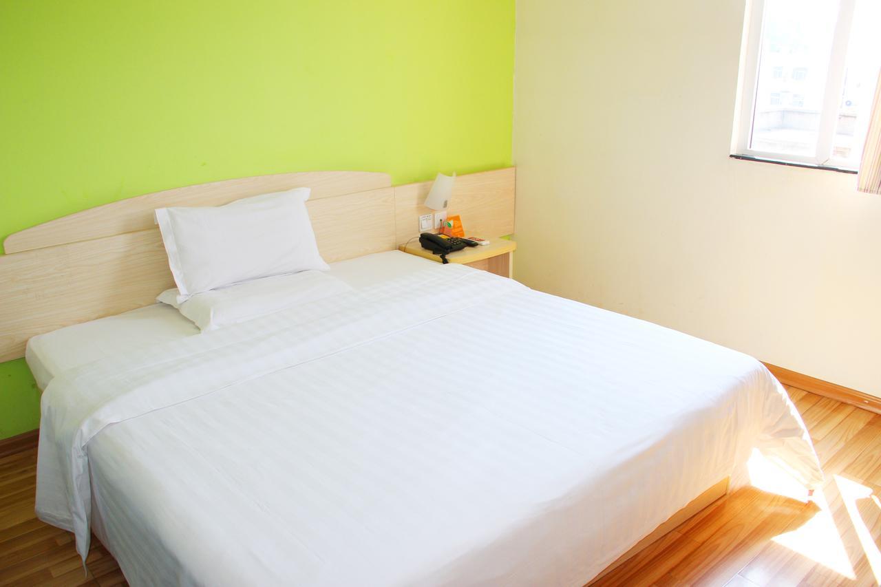 7Days Inn Shantou Coach Terminal Huang He Road Bagian luar foto