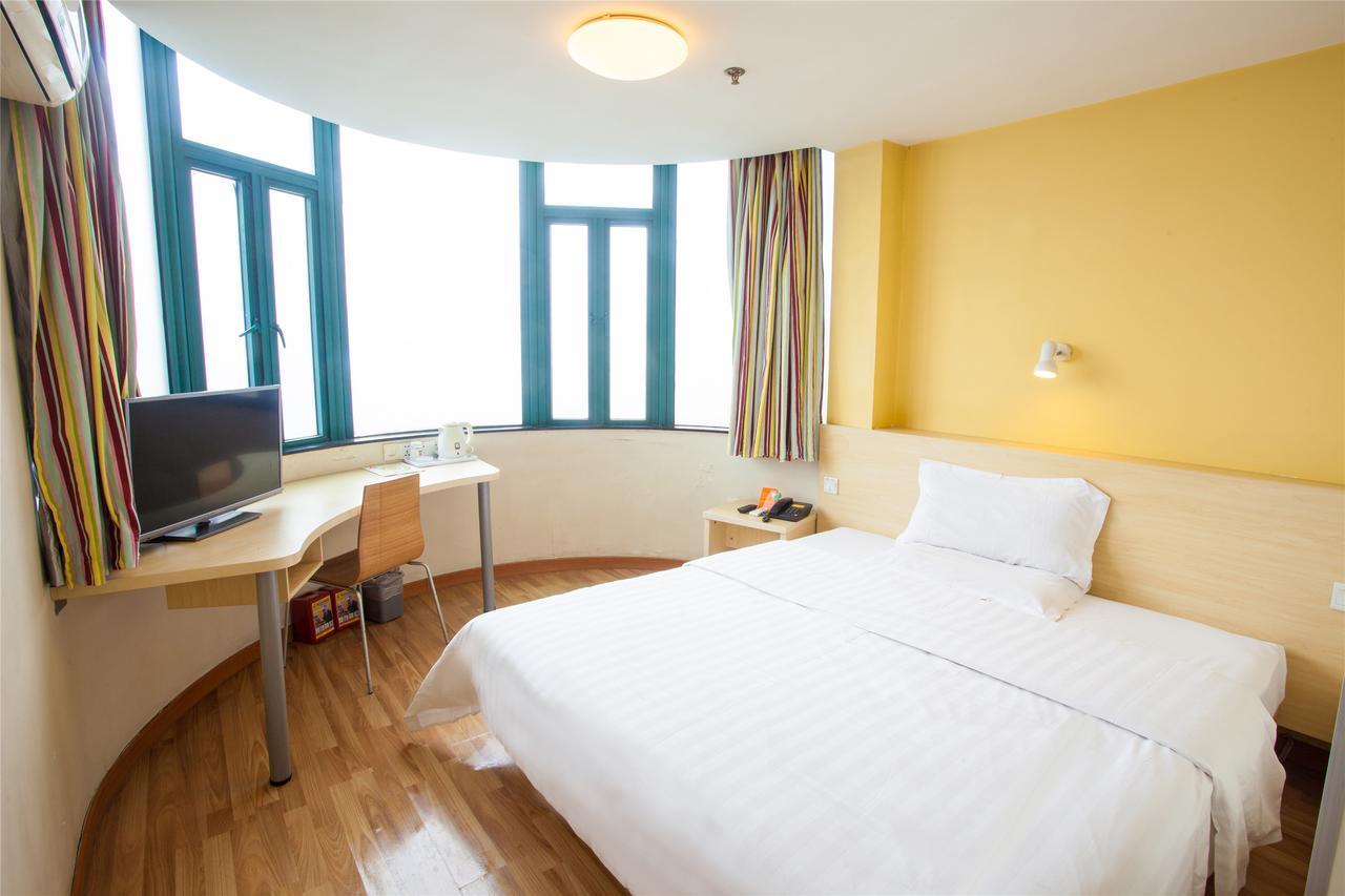 7Days Inn Shantou Coach Terminal Huang He Road Bagian luar foto